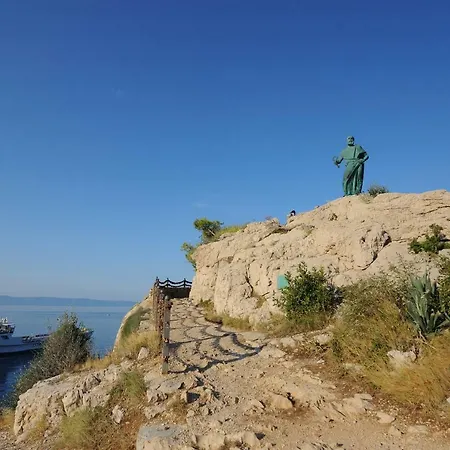 Milic Апартаменты Макарска
